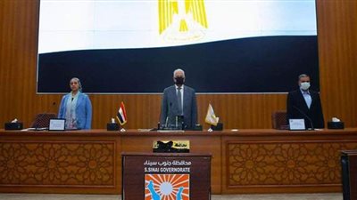 محافظ جنوب سيناء يترأس اجتماع المتابعة الدوري بالطور
