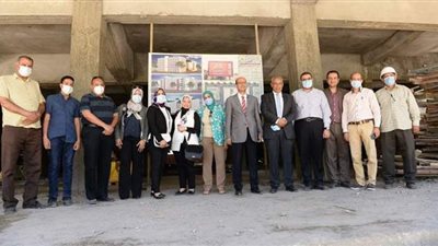 رئيس هيئة تمويل العلوم والتكنولوجيا يتفقد المعامل البحثية بجامعة أسيوط