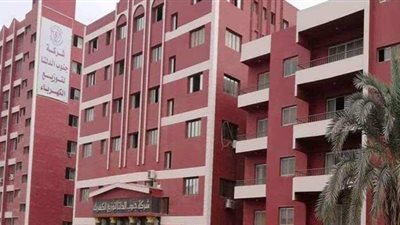 شد أسلاك الكهرباء بالسنطة واستبدال القاطع المحترق بالمحلة