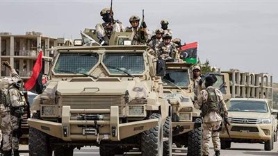 بينهم 13 مصريا.. الجيش الليبي يحرر 40 مختطفا من أيدي عصابة لتهريب البشر