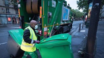 إضراب باريس.. عمال النظافة الفرنسيين يحتجون رفضا لقوانين العمل الصارمة