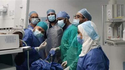 فريق طبي بالأقصر الدولي ينجح في استئصال كيس سحائي لطفل بالمنطقة العنقية