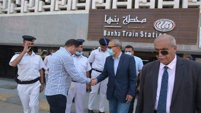 انتظام الحركة المرورية في محطة قطار بنها | فيديو