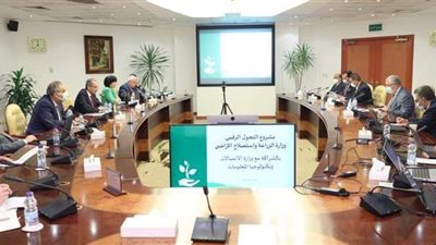 وزيرا الاتصالات والزراعة يتابعان آخر تطورات تنفيذ المشروعات المشتركة