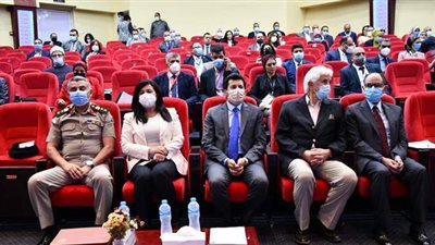 وزير الرياضة يفتتح اجتماع ممثلي الوزارات والجهات لتطوير استراتيجية الشباب