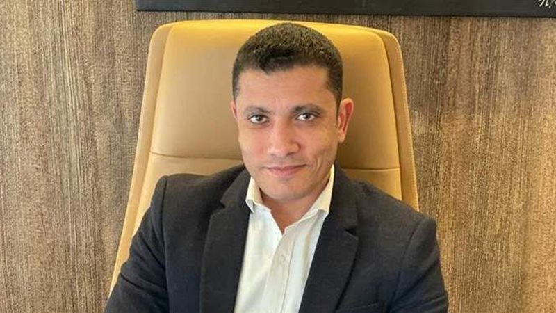 الدكتور أحمد فكري