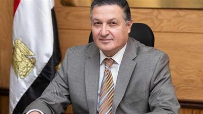 برلماني يطالب بتعقيم لجان امتحانات الثانوية العامة مرتين يوميا لسلامة الطلاب