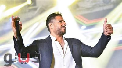 حماقي يشعل ثاني حفلاته الصيفية بأغنية جديدة تصدرت السوشيال ميديا | صور