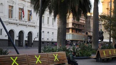 إغلاق عاصمة تشيلي وسط ارتفاع حالات الإصابة بكورونا