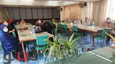 ندوة توعوية عن التلوث البيئي بـ