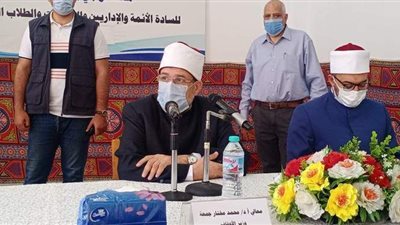 «وزير الأوقاف» يحث الدعاة على أهمية تقديم الوعظ عبر السوشيال ميديا