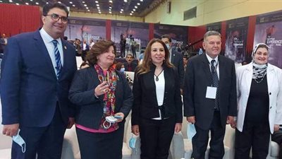 وزير قطاع الأعمال: إطلاق الكتالوج الإلكتروني لتسويق المنتجات المصرية بالخارج 21 يونيو