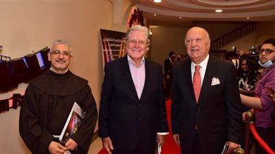 بدء حفل مهرجان المركز الكاثوليكي للسينما بحضور كوكبة من النجوم