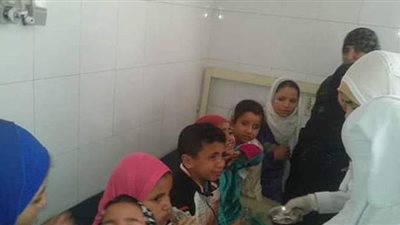 «الملوخية» تقلب الفرح لكارثة.. تسمم 44 شخصا.. 10 سيارات إسعاف لنقل المصابين.. ومستشفى قنا العام تعلن استقرار حالتهم الصحية