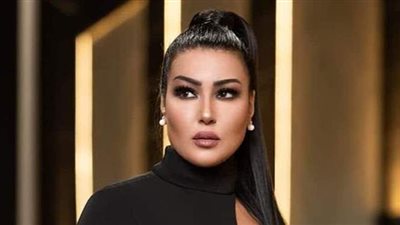 بزي الممرضة والراقصة.. سمية الخشاب: حب ما تعمل حتى تعمل ما تحب