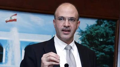 حديث وزير الصحة اللبناني يعرض حارسه الشخصي للضرب المبرح