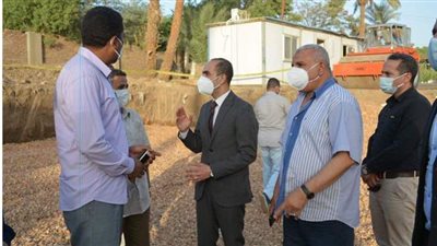 نائب محافظ سوهاج يتفقد المنطقة الأثرية ومشروعات تطوير الريف