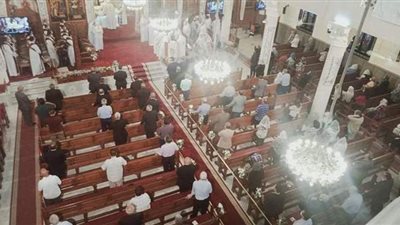 أقباط كنيسة القديسين بالإسكندرية يحتفلون بمرور 50 عاما مع الالتزام بإجراءات كورونا