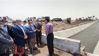 وزير التنمية المحلية يشيد بمعدلات تنفيذ مشروع تبطين وتأهيل الترع ببني سويف