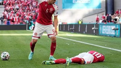 هاشتاج إريكسن يتصدر «تويتر» بعد سقوطه خلال مباراة الدنمارك وفنلندا