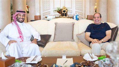 عماد الدين أديب يكشف سر ابتسامة السيسي وبن سلمان | فيديو