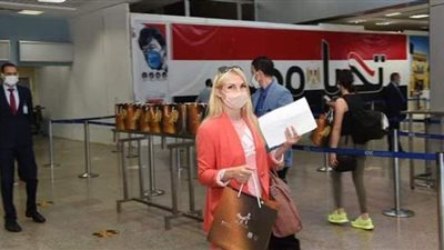 المطارات المصرية تفتح أبوابها للسياحة.. 