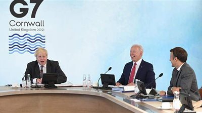 قمة الدول السبع الكبرى تحظر الهواتف والإنترنت بغرف القادة