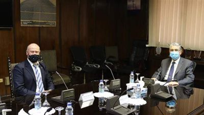 وزير الكهرباء يبحث تعزيز التعاون مع سفير أستراليا بالقاهرة