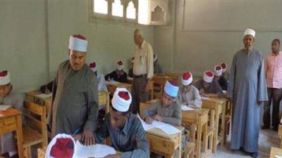 المعاهد الأزهرية: 113 ألفا يؤدون امتحانات الشهادة الثانوية و12 طالبا بكل لجنة