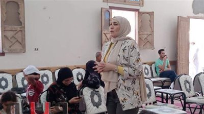 قومي المرأة يطرق أبواب السيدات بالإسماعيلية لتوعيتهن من أضرار الختان | صور