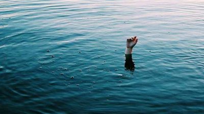 مصرع طالب غرقا ببحر جمصة في الدقهلية