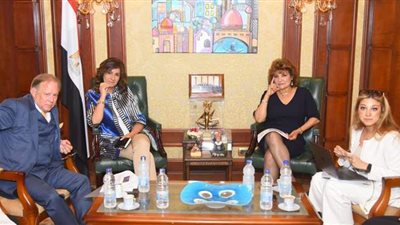 وزيرة الهجرة تبحث إطلاق حملة تبرعات المصريين بأمريكا لصالح القرى الأكثر احتياجًا