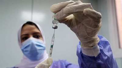 لقاحات كورونا للأطفال.. روسيا تبتكر تطعيما على شكل بخاخ أنف.. وفايزر تدرس من عمر 6 أشهر حتى 12 عاما.. وتجارب سريرية على موديرنا