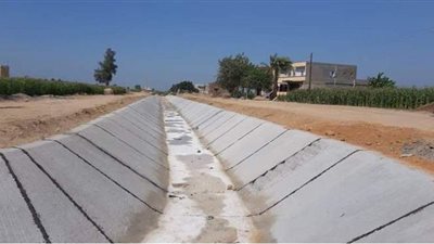 تبطين ترعة الإسلامية البحرية في الأقصر