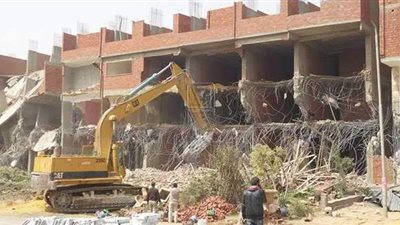 إزالة حالة تعدّ بالبناء في جنوب الجيزة