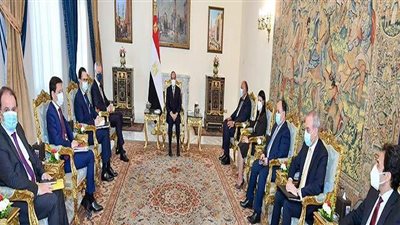 وزير المالية الفرنسي للسيسي: فرنسا تؤكد على أهمية العلاقات الاستراتيجية مع مصر.. تمثل لفرنسا الدولة الأولى بالرعاية على مستوى العالم فيما يتعلق ببرامج التمويل وضخ الاستثمارات