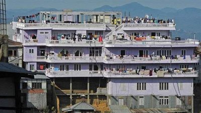 لديه 39 زوجة و94 طفلا.. قصة أكبر رب أسرة في العالم| صور