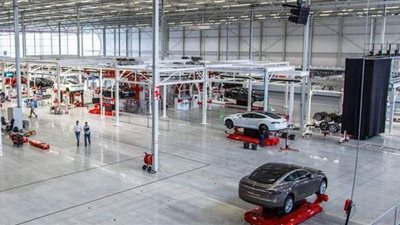 ما هي أفضل أسهم شركات السيارات الكهربائية الصينية للاستثمار وما هي رؤية تسلا الجديدة؟