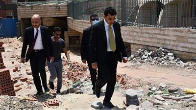 وزير الرياضة يتفقد نادي «النادي» بمساكن شيراتون ويوجه بسرعة الانتهاء