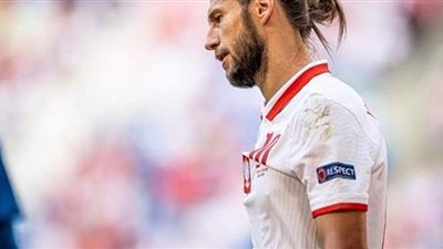 يورو 2020 | لاعب منتخب بولندا يحصل على أول كارت أحمر في البطولة