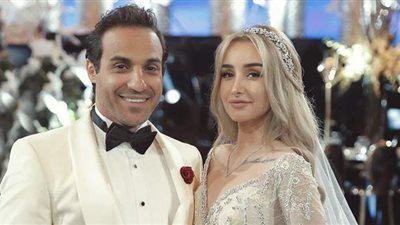 عملية جراحية وسرقة حسابات.. الأزمات تطارد أحمد فهمي وهنا الزاهد