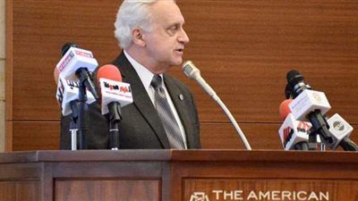 «فيتو» التقت رئيس الجامعة الأمريكية قبل أيام من رحيله عن منصبه.. فرانسيس ريتشار دونى: مصر دولة قوية وآمنة.. و«بايدن» يدرك حجمها ودورها