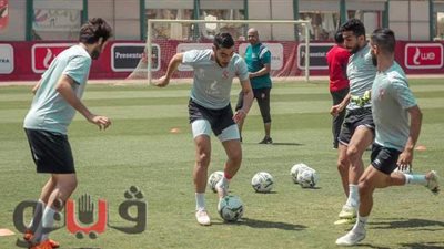 أكرم توفيق يغادر مران الأهلي بسبب الإصابة