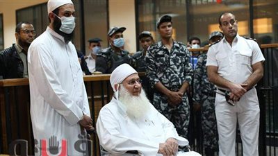 تعرف على إجابة محمد حسين يعقوب عن حكم الانضمام للجماعات الإرهابية | صور