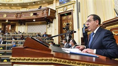هجوم برلماني حاد على وزير البترول ومطالبات برحيله.. النواب: التعيين مقابل 200 ألف جنيه.. ورئيس شركة عين 70 شخصا من عائلته