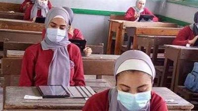 التعليم: رسوب طالب الثانوية العامة حال عدم إجابته على البابل شيت | فيديو