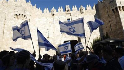 بعد رشقها بالحجارة.. إخلاء جميع العاملين بوزارة القضاء الإسرائيلية بالقدس| فيديو