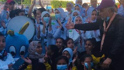 بالطبل البلدي.. استقبال مساعد وزير الشباب في مطروح | فيديو