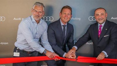 توسع شبكة محطات شحن السيارات الكهربائية