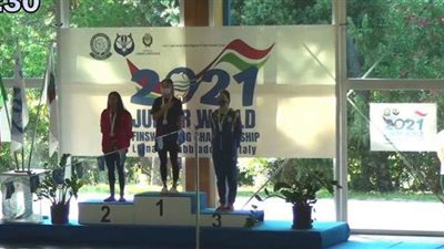 ندا مجدي تفوز بالميدالية الفضية في بطولة العالم للناشئين للسباحة بالزعانف